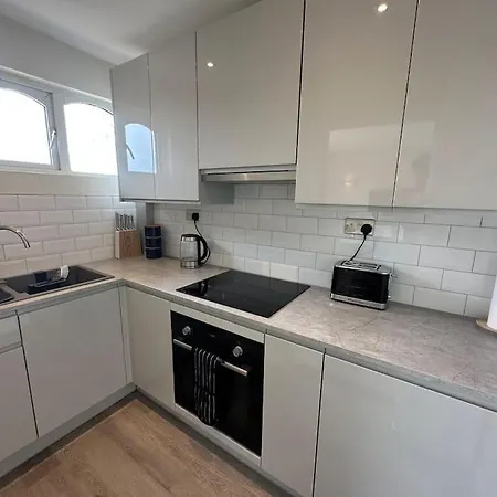 Lejlighed Modern Great Location Saint Helier
